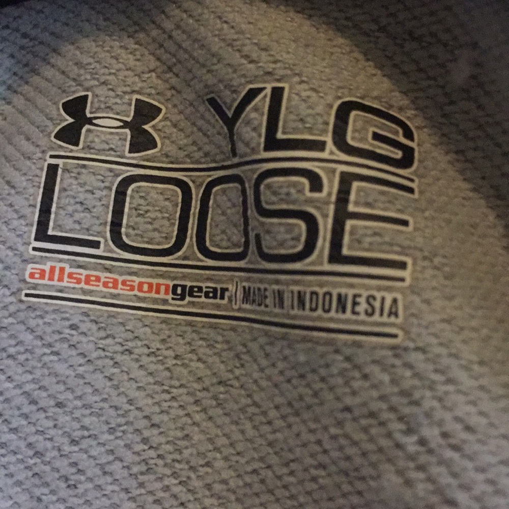 Under armor pullover - Picture 3 of 3